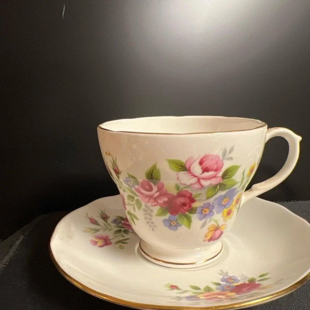 Vintage Queen Anne Bone‎ China Pink Roses Teacup And Saucer #329